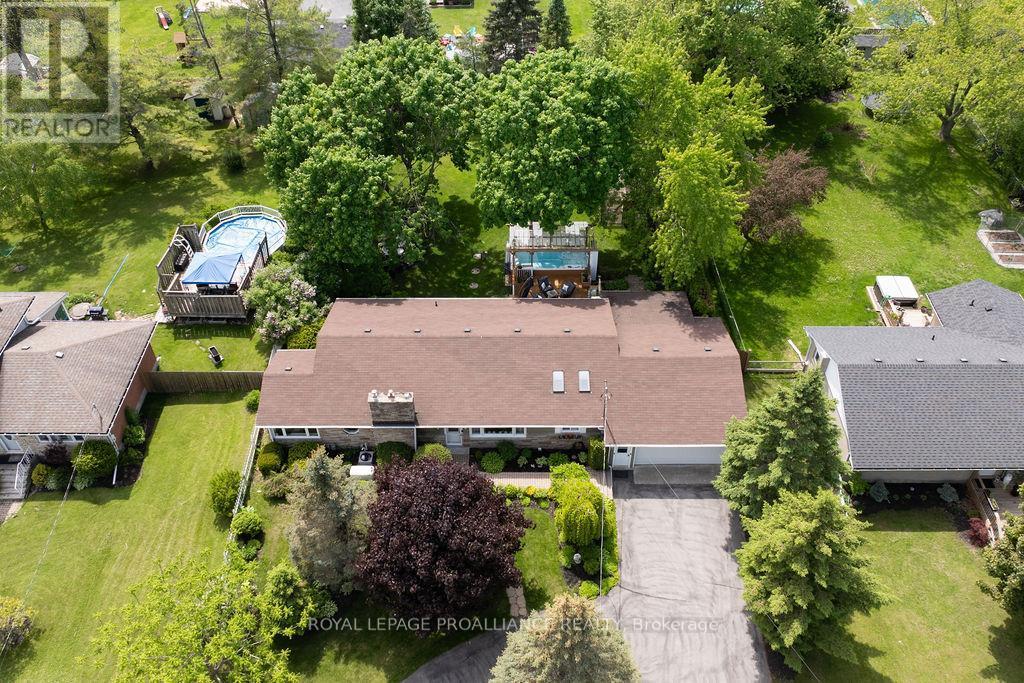 












37 BIRD CRESCENT

,
Belleville (Thurlow Ward),




Ontario
K8N4Z5

