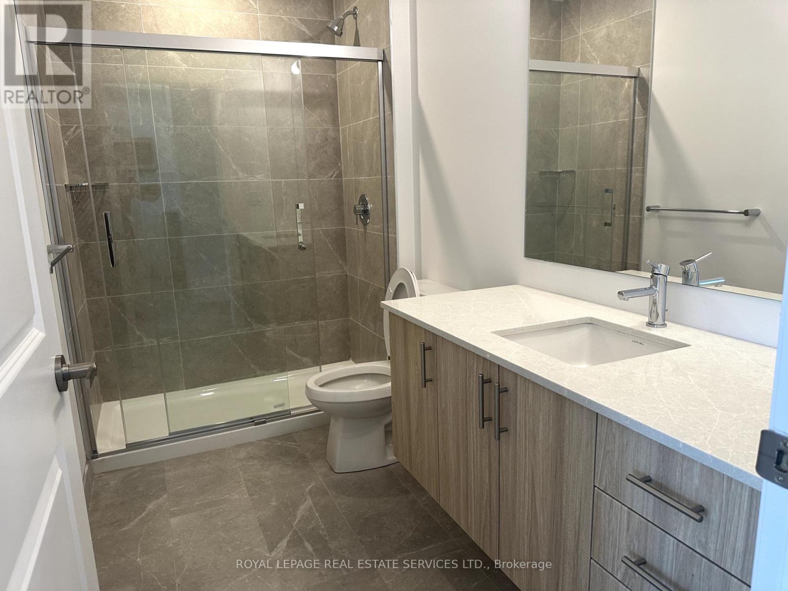 












1012 - 3240 WILLIAM COLTSON AVENUE

,
Oakville,




Ontario
L6H7C2

