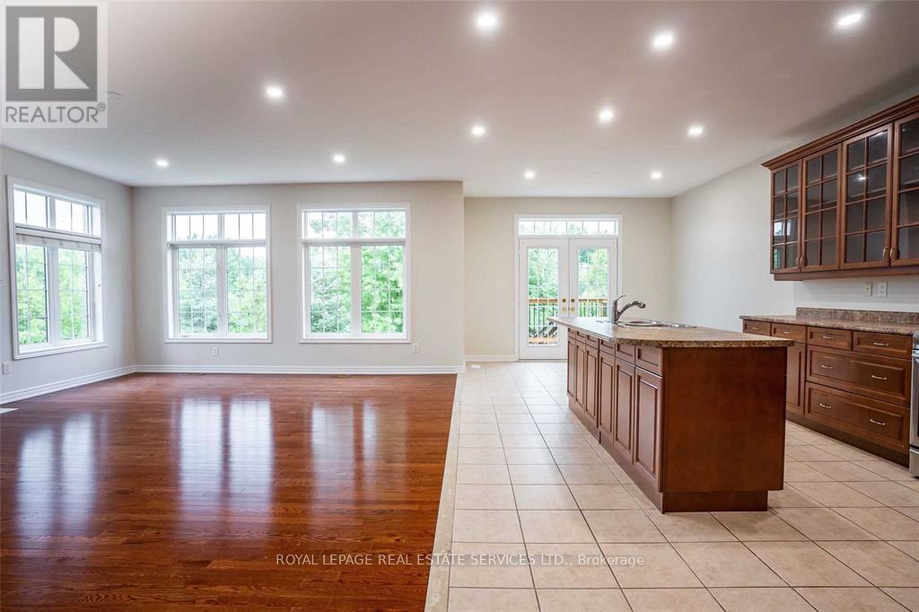 












2420 VALLEYRIDGE DRIVE

,
Oakville,




Ontario
L6M5G7

