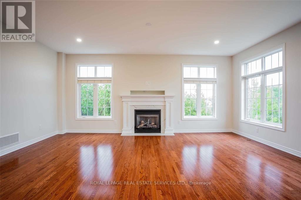 












2420 VALLEYRIDGE DRIVE

,
Oakville,




Ontario
L6M5G7

