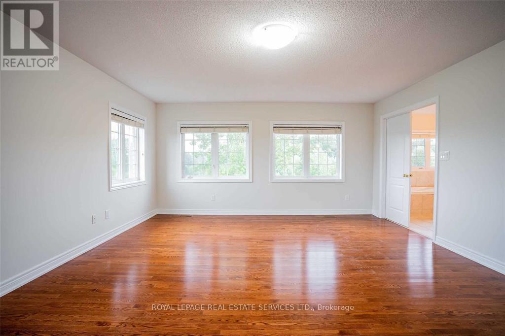 












2420 VALLEYRIDGE DRIVE

,
Oakville,




Ontario
L6M5G7

