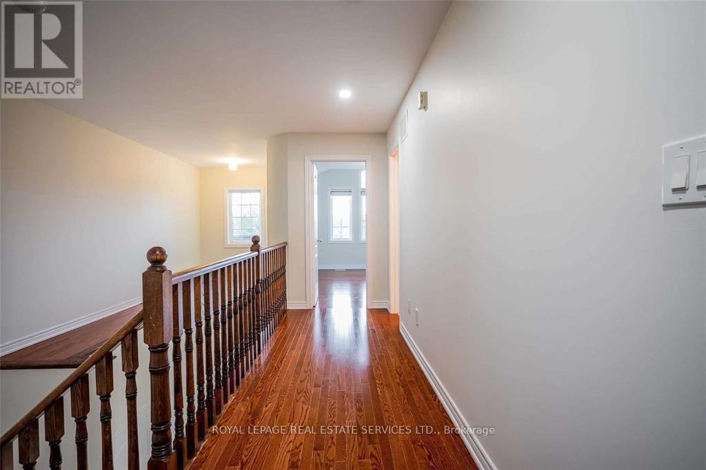 












2420 VALLEYRIDGE DRIVE

,
Oakville,




Ontario
L6M5G7

