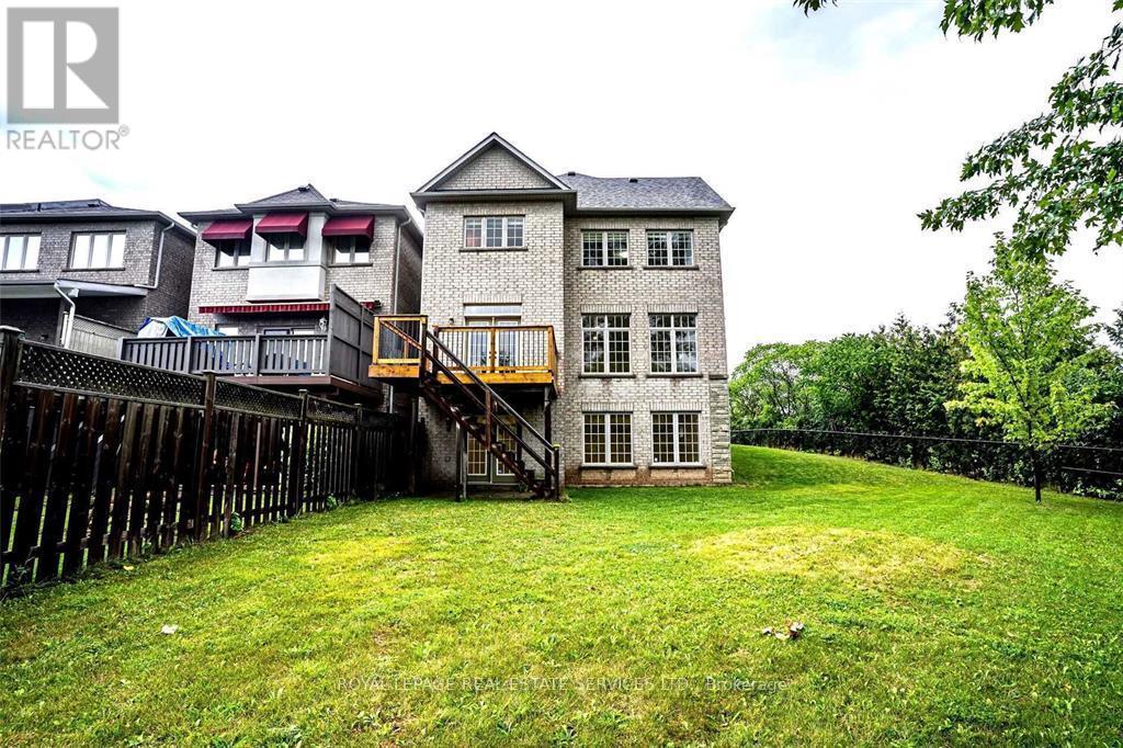 












2420 VALLEYRIDGE DRIVE

,
Oakville,




Ontario
L6M5G7

