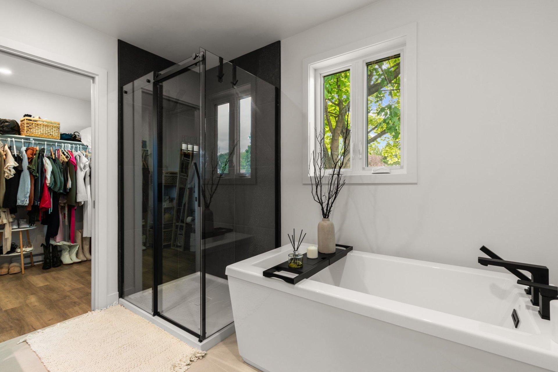 









568


Av. Jeanne-d'Arc

,
Saint-Jean-sur-Richelieu,




QC
J2X4P8

