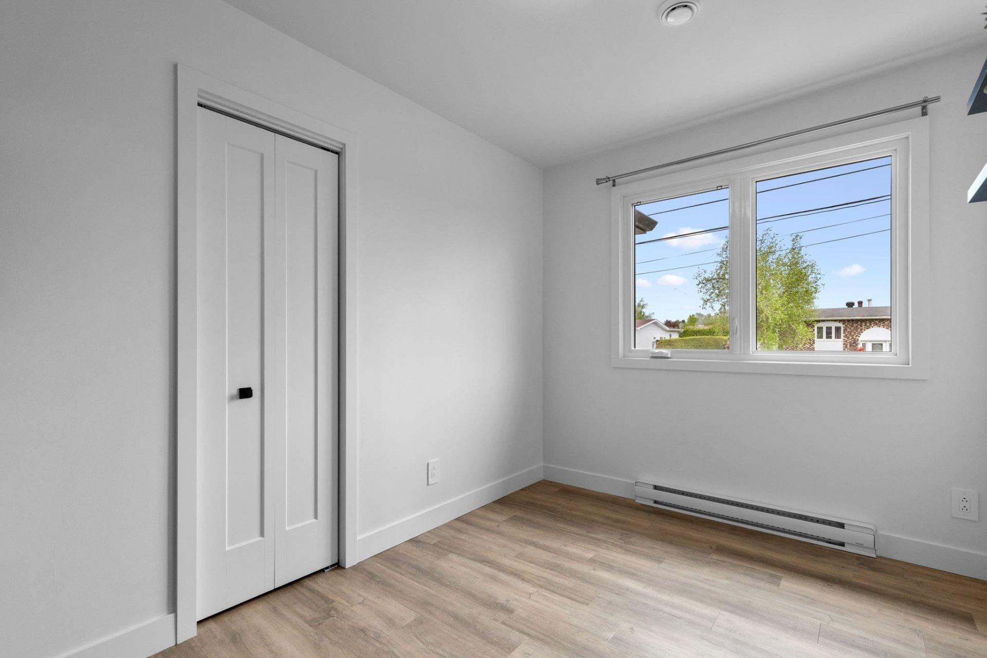 









568


Av. Jeanne-d'Arc

,
Saint-Jean-sur-Richelieu,




QC
J2X4P8


