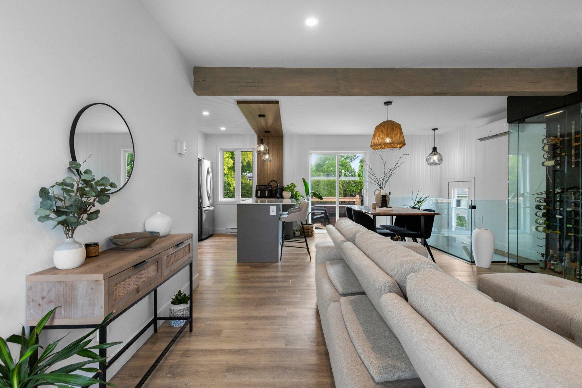 









568


Av. Jeanne-d'Arc

,
Saint-Jean-sur-Richelieu,




QC
J2X4P8

