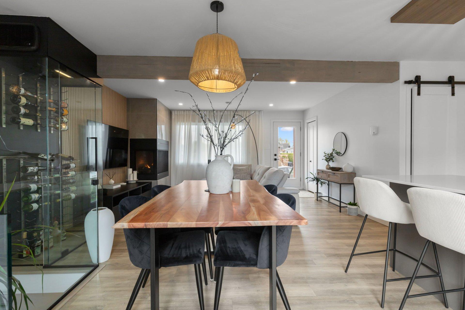 









568


Av. Jeanne-d'Arc

,
Saint-Jean-sur-Richelieu,




QC
J2X4P8

