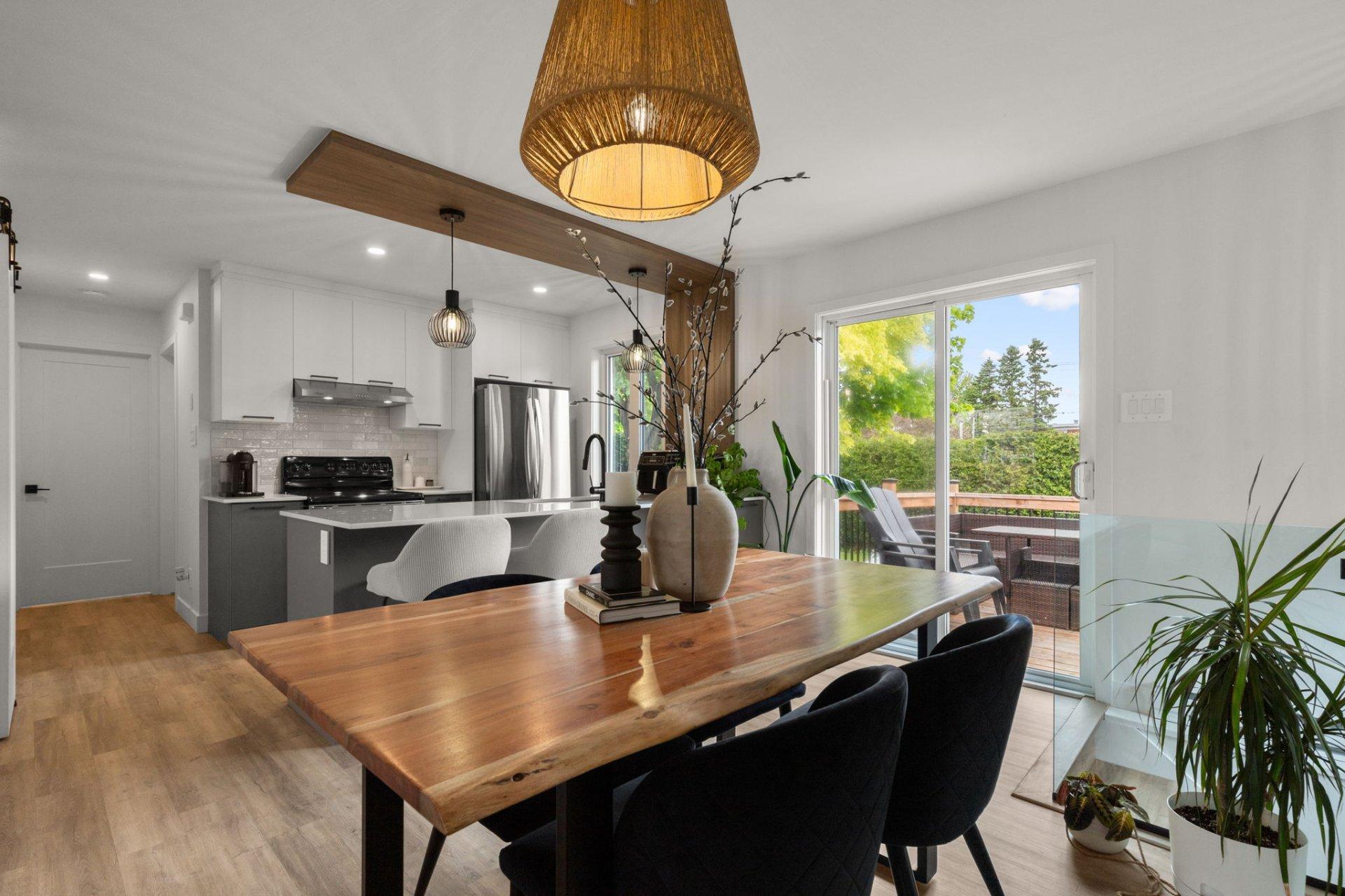 









568


Av. Jeanne-d'Arc

,
Saint-Jean-sur-Richelieu,




QC
J2X4P8

