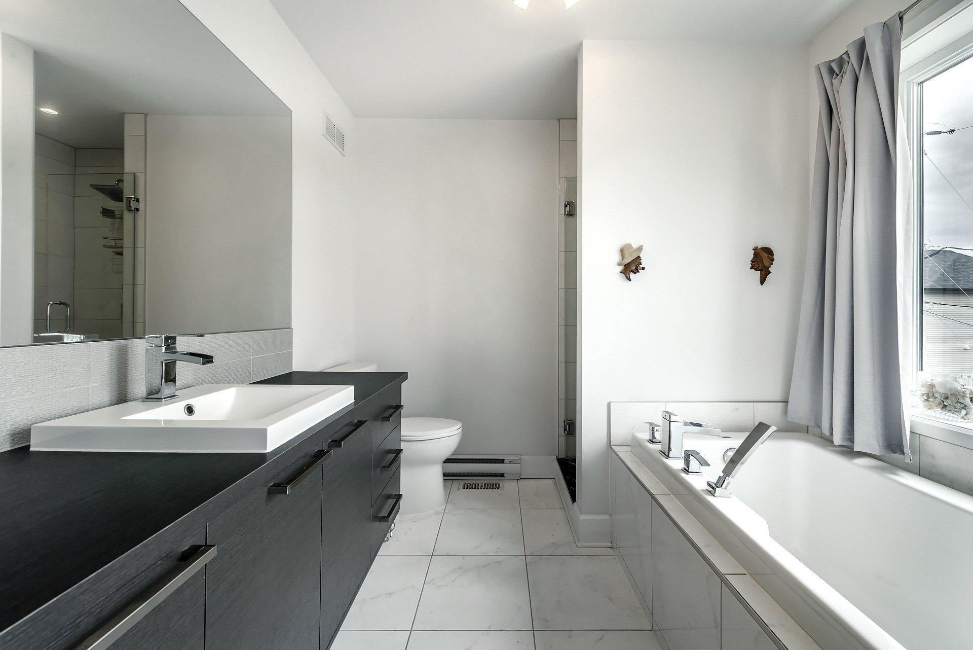 









115


Rue du Manoir

,
Pointe-des-Cascades,




QC
J0P1M0

