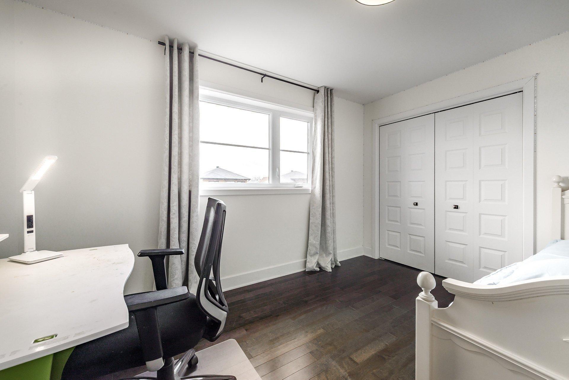









115


Rue du Manoir

,
Pointe-des-Cascades,




QC
J0P1M0

