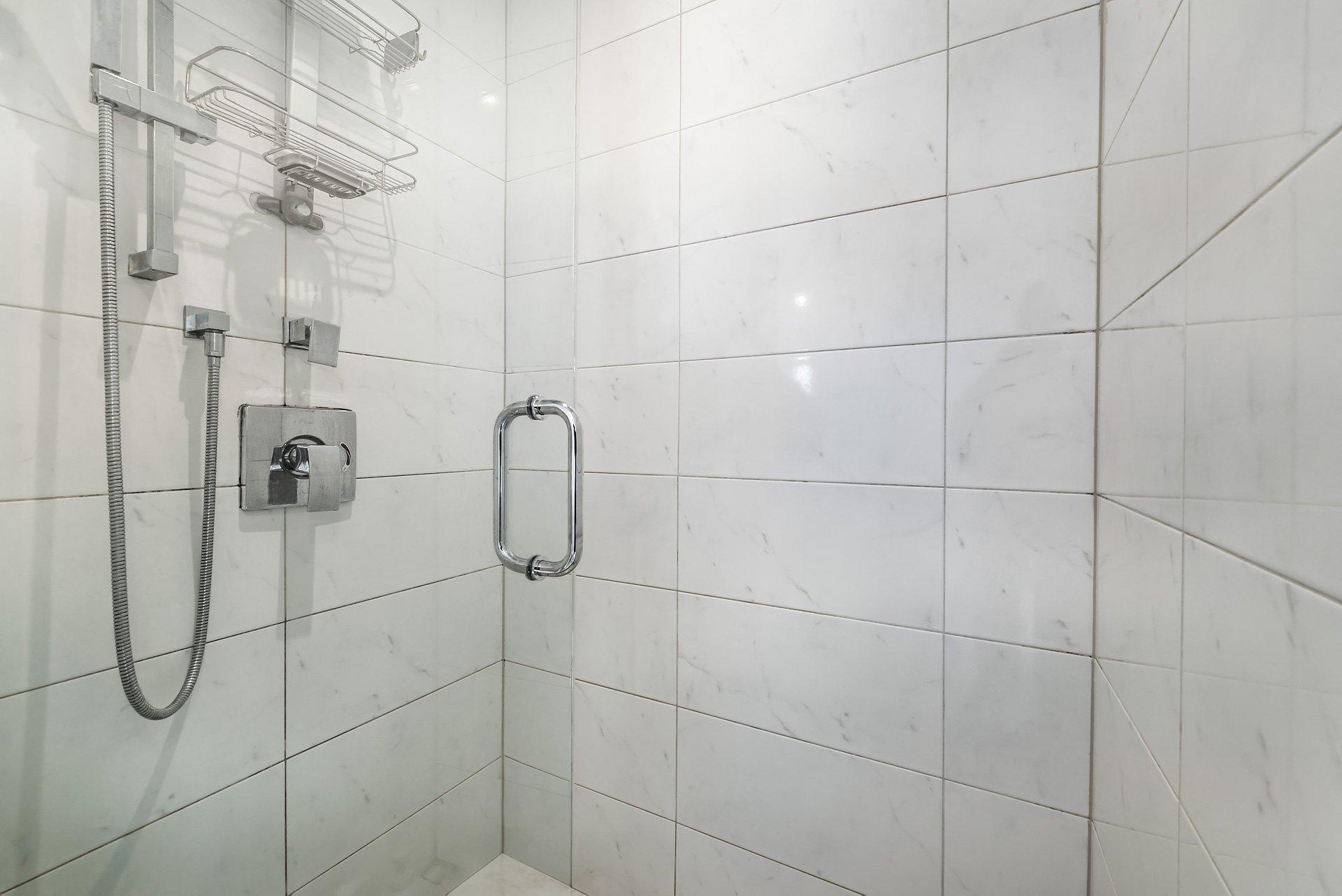 









115


Rue du Manoir

,
Pointe-des-Cascades,




QC
J0P1M0

