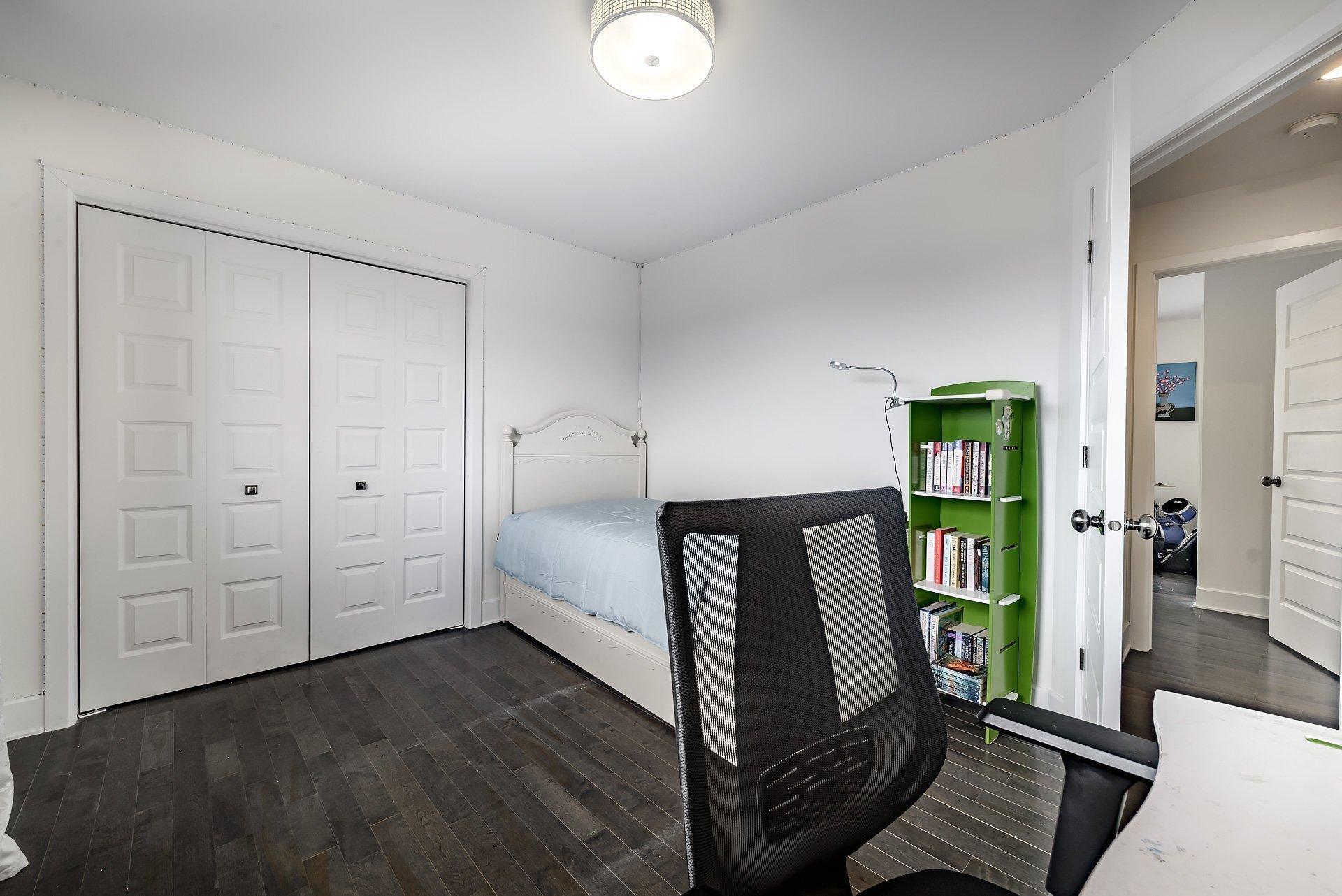 









115


Rue du Manoir

,
Pointe-des-Cascades,




QC
J0P1M0

