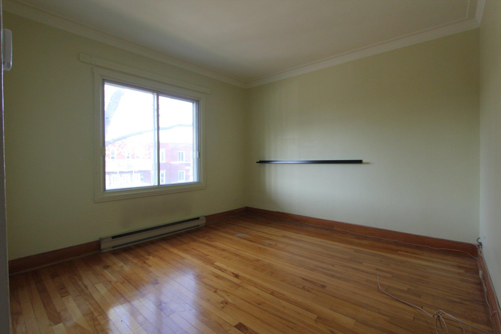 









1290


Rue Rolland

,
Montréal (Verdun/Île-des-Soeurs),




QC
H4H2G4

