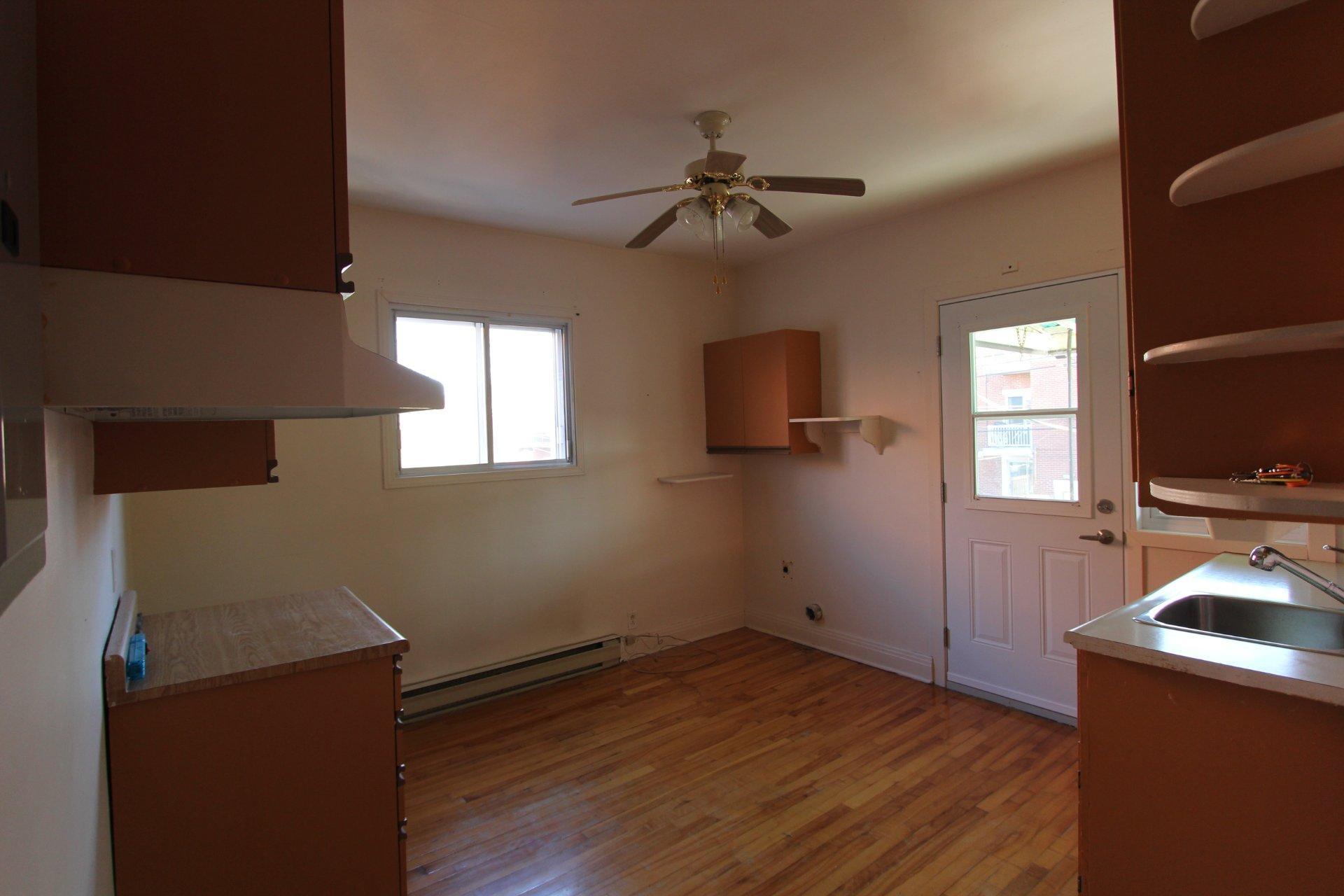 









1290


Rue Rolland

,
Montréal (Verdun/Île-des-Soeurs),




QC
H4H2G4

