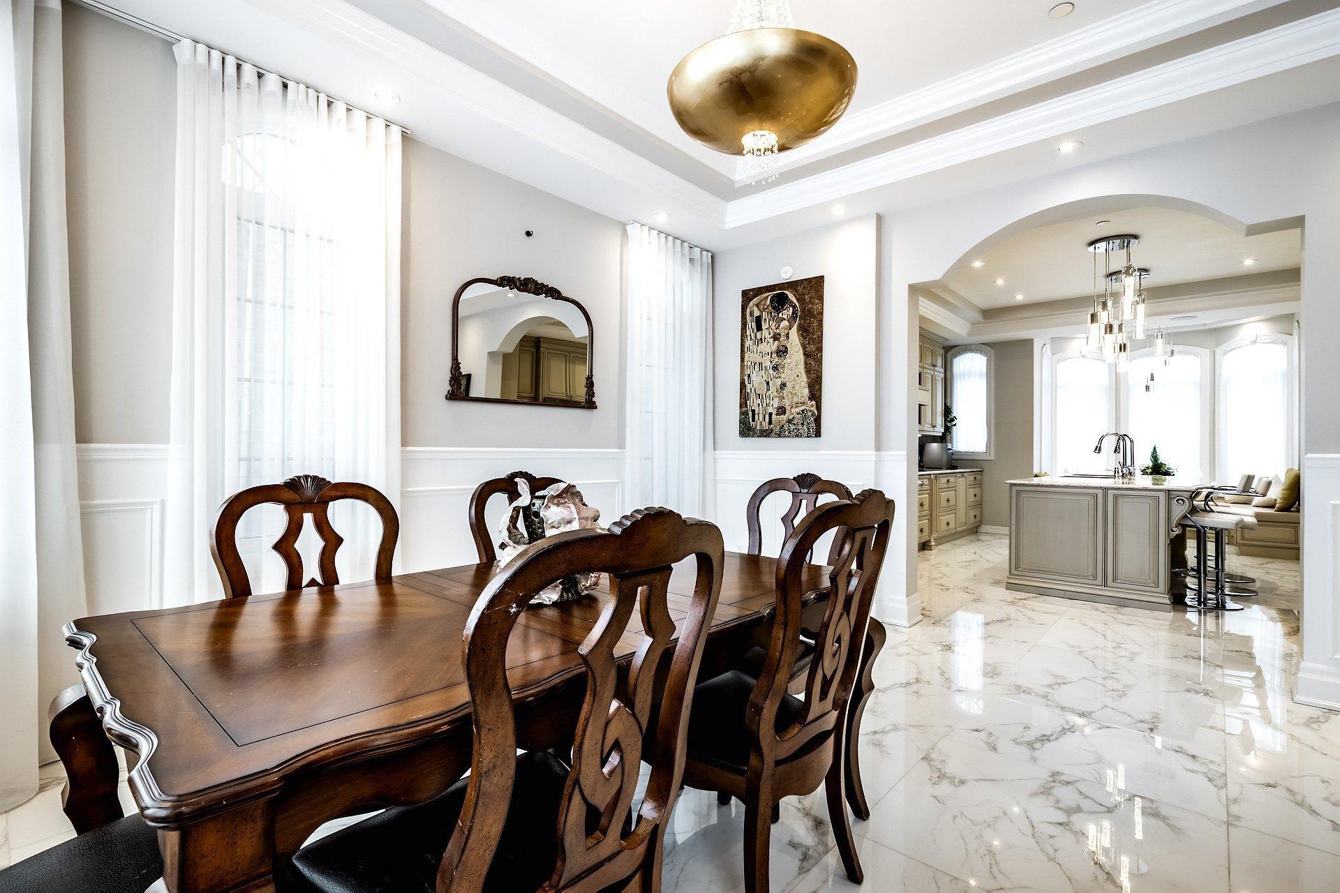 









5639


Av. Wolseley

,
Côte-Saint-Luc,




QC
H4W2L4

