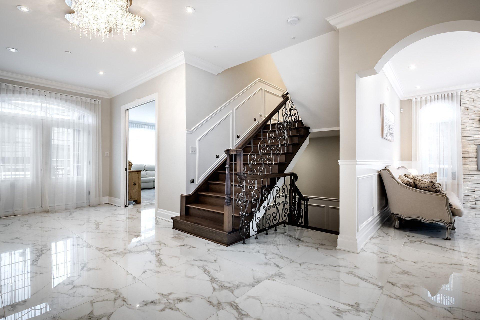 









5639


Av. Wolseley

,
Côte-Saint-Luc,




QC
H4W2L4

