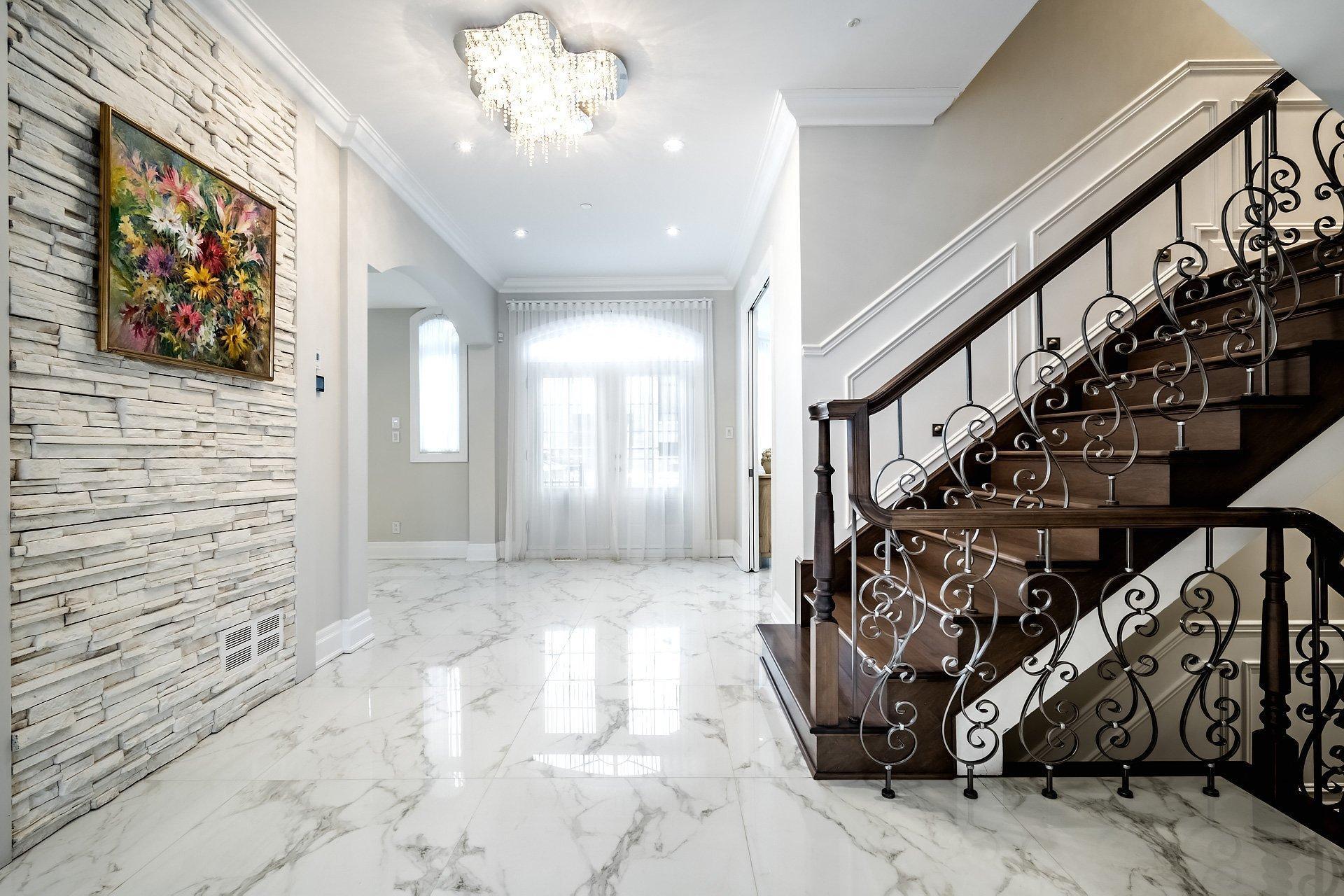 









5639


Av. Wolseley

,
Côte-Saint-Luc,




QC
H4W2L4

