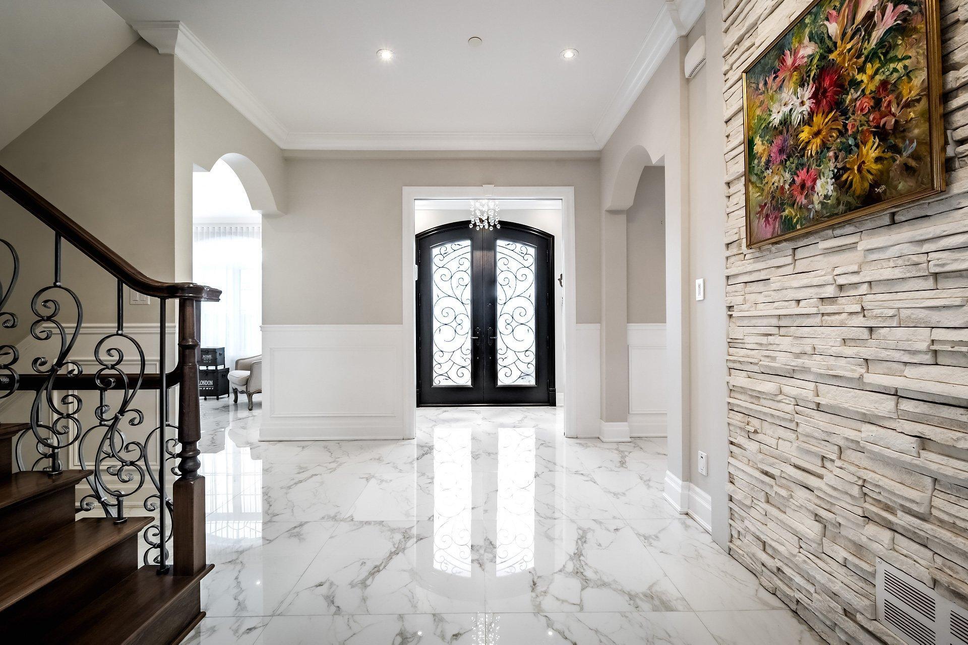 









5639


Av. Wolseley

,
Côte-Saint-Luc,




QC
H4W2L4


