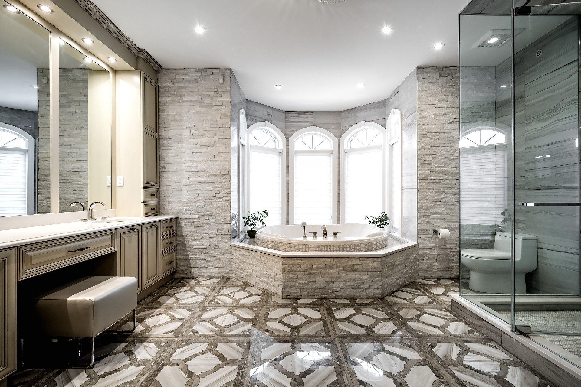 









5639


Av. Wolseley

,
Côte-Saint-Luc,




QC
H4W2L4

