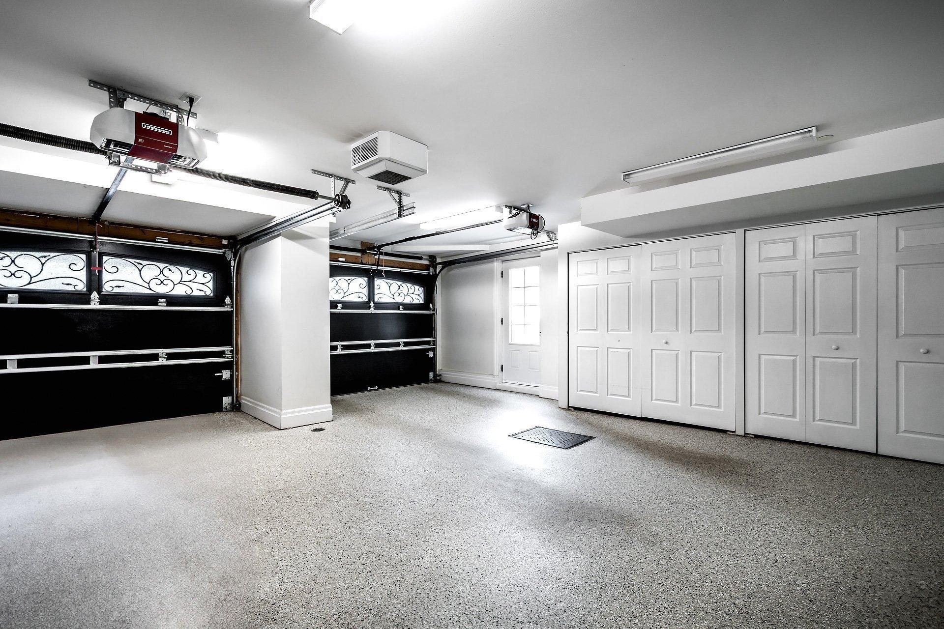 









5639


Av. Wolseley

,
Côte-Saint-Luc,




QC
H4W2L4

