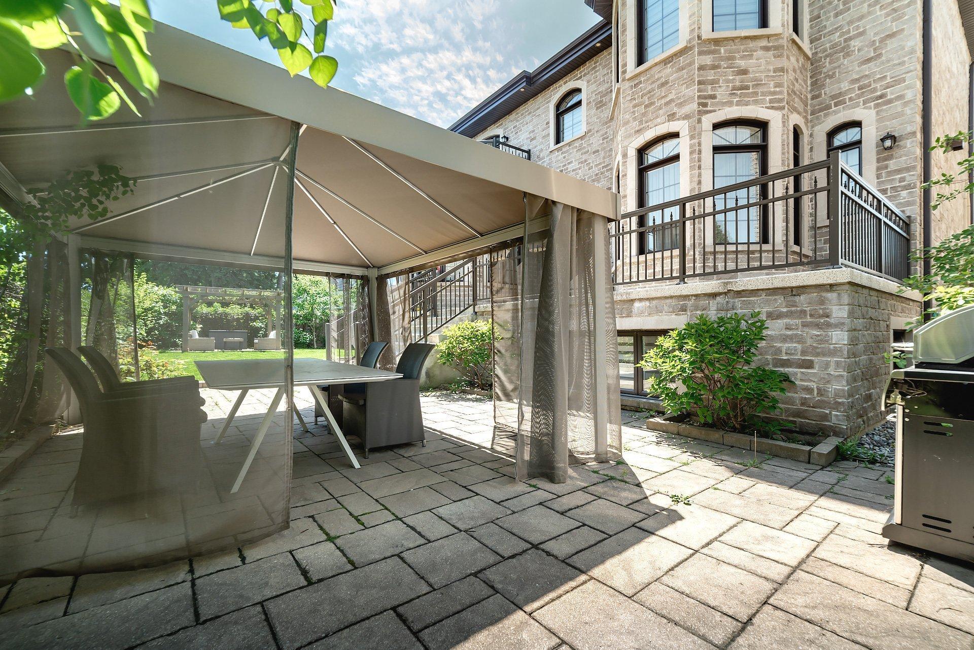 









5639


Av. Wolseley

,
Côte-Saint-Luc,




QC
H4W2L4


