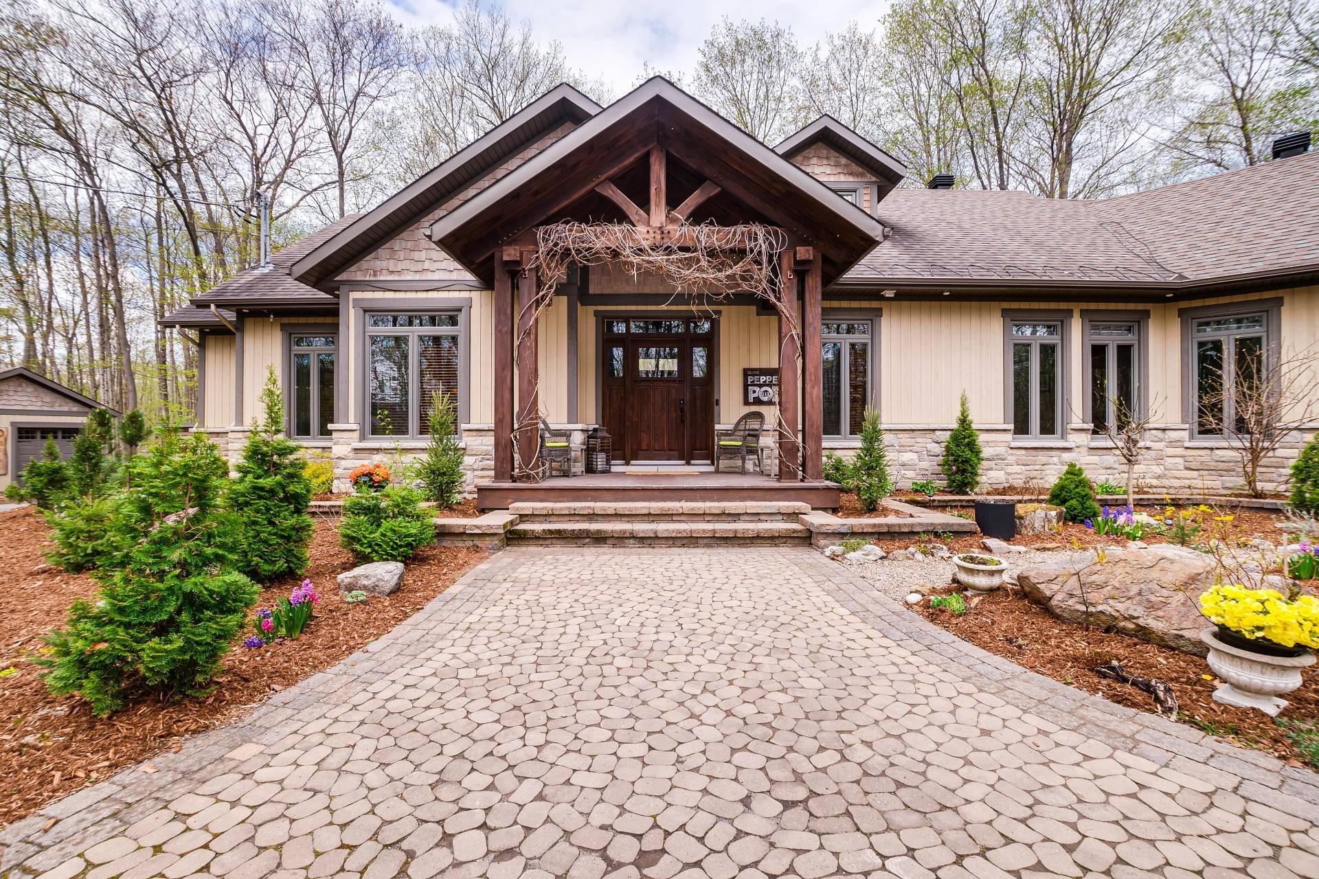 









35


Ch. Nordik

,
Chelsea,




QC
J9B2P7

