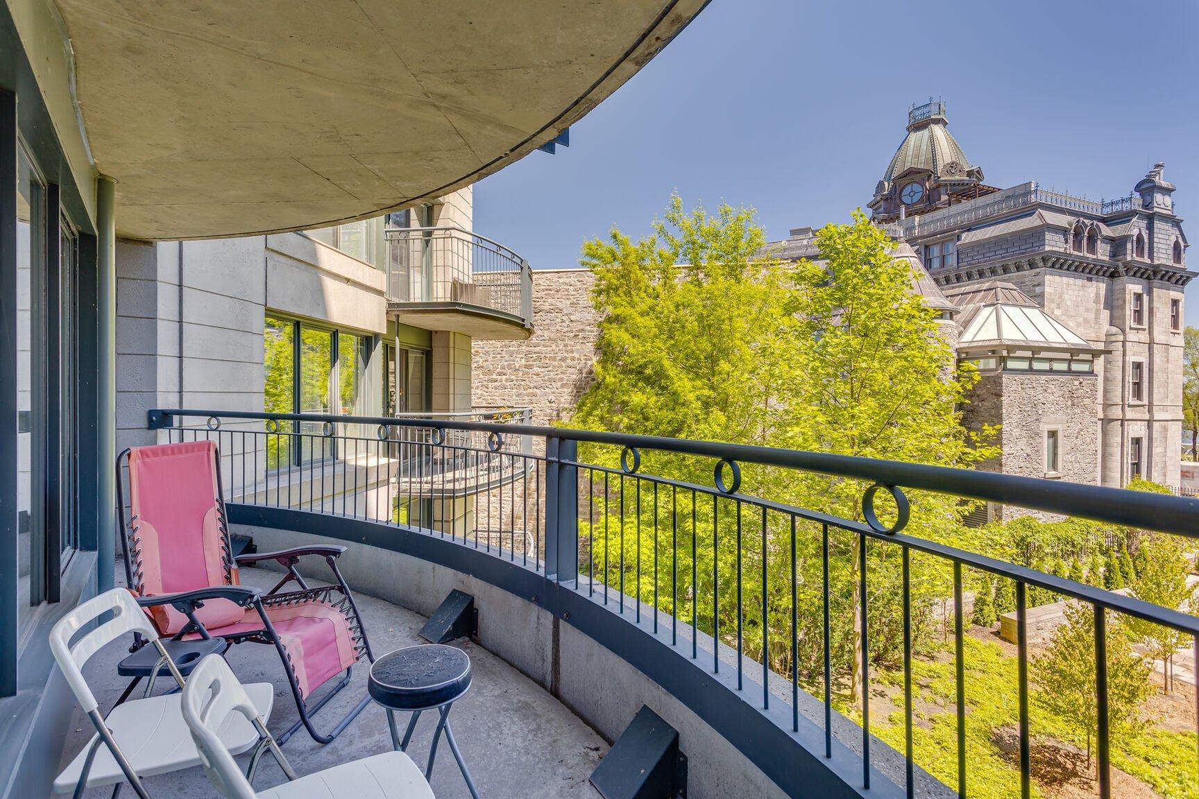 









1


Rue McGill

, 315,
Montréal (Ville-Marie),




QC
H2Y4A3

