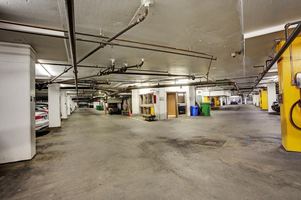 









1


Rue McGill

, 315,
Montréal (Ville-Marie),




QC
H2Y4A3


