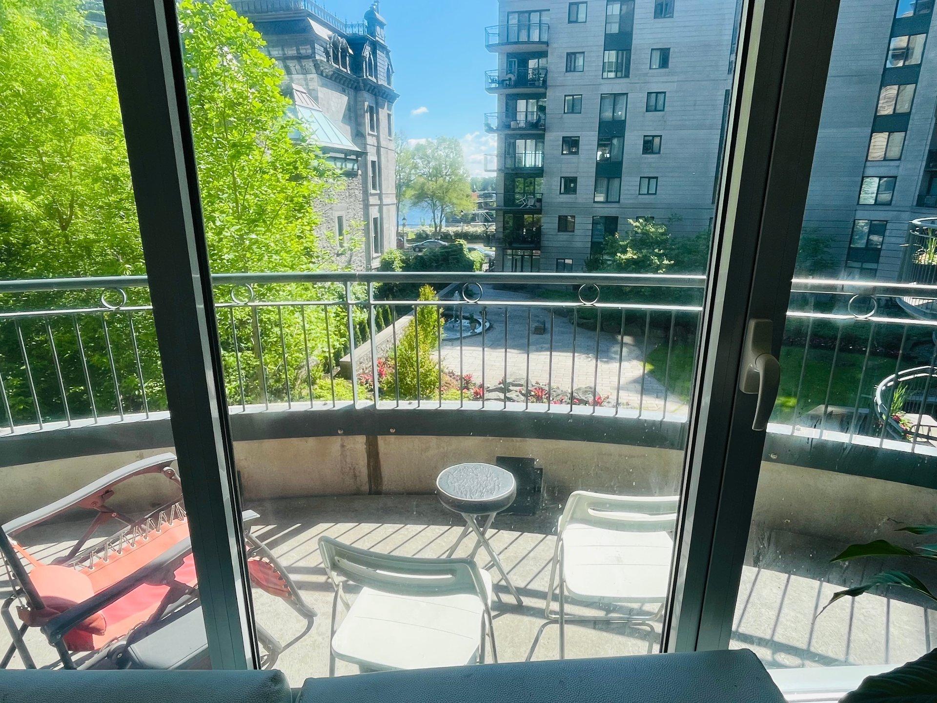 









1


Rue McGill

, 315,
Montréal (Ville-Marie),




QC
H2Y4A3

