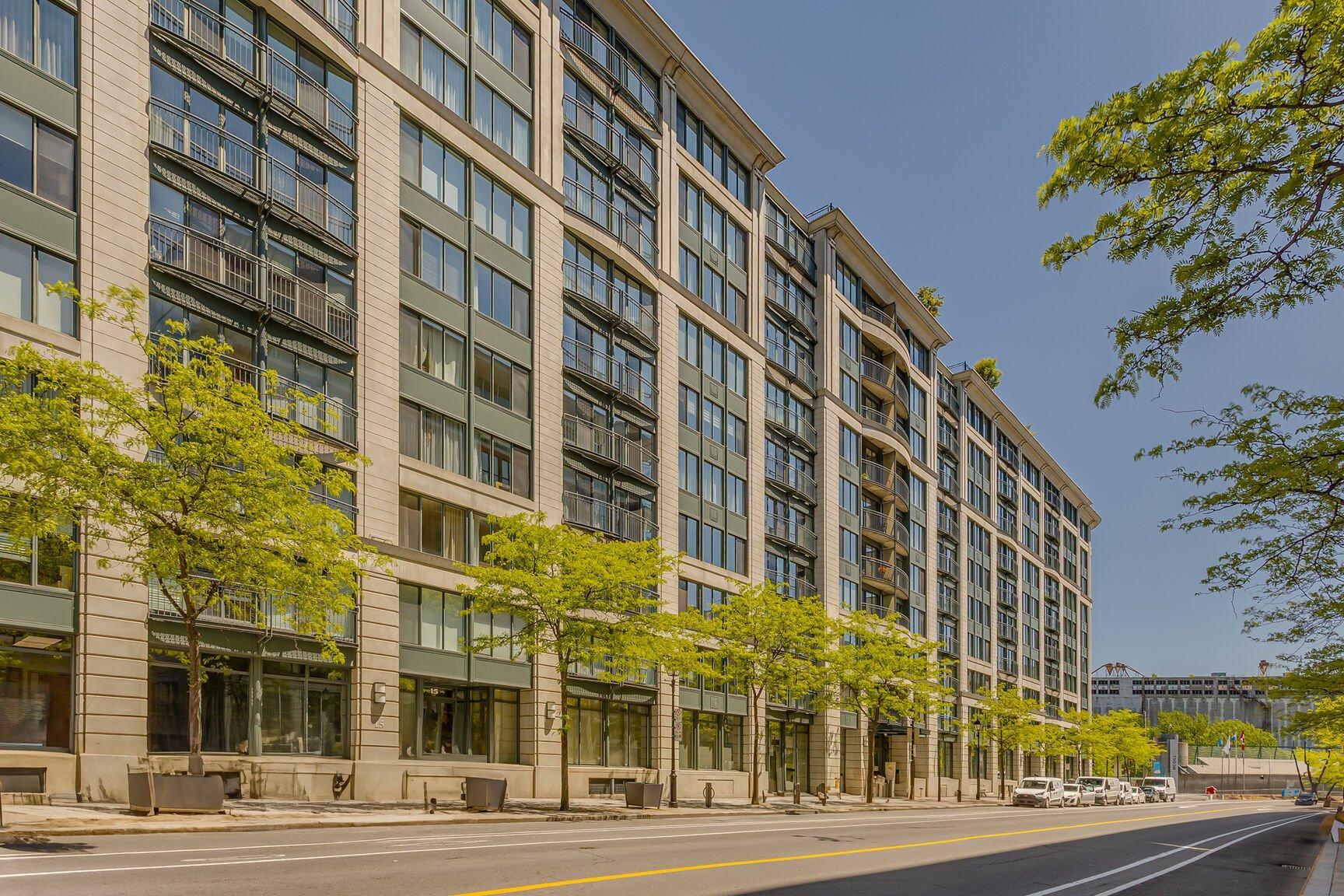 









1


Rue McGill

, 315,
Montréal (Ville-Marie),




QC
H2Y4A3


