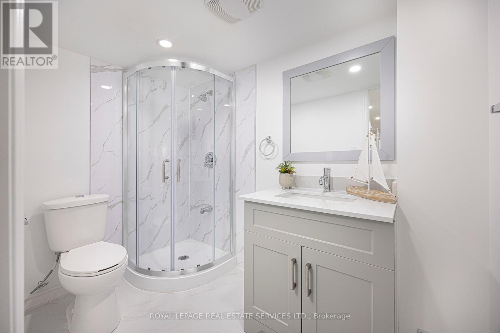 












1605 COPELAND CIRCLE

,
Milton,




Ontario
L9T8Y1

