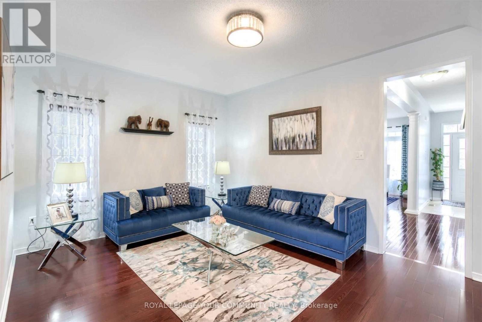 












39 YALE LANE

,
Markham,




Ontario
L6B1G8

