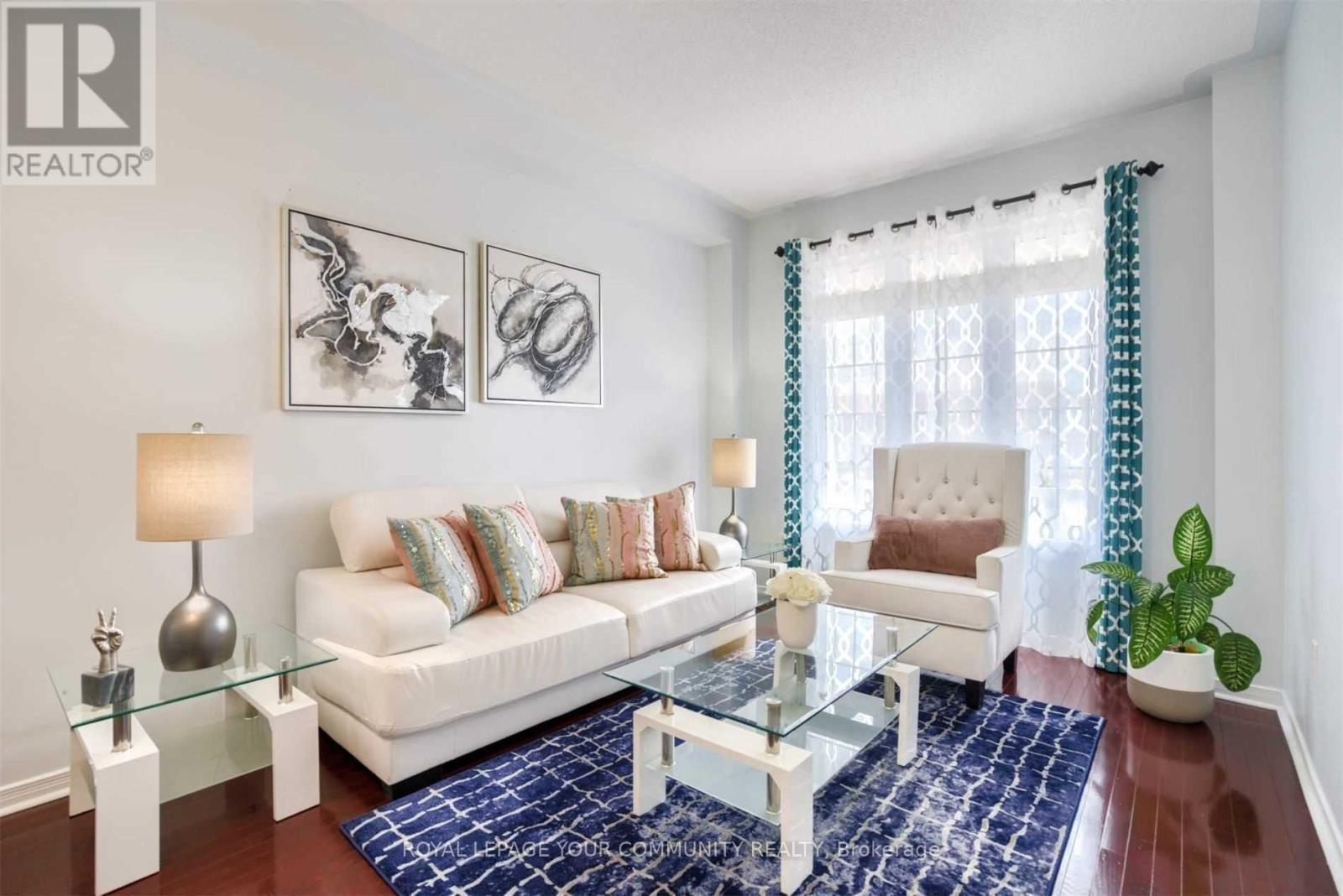 












39 YALE LANE

,
Markham,




Ontario
L6B1G8


