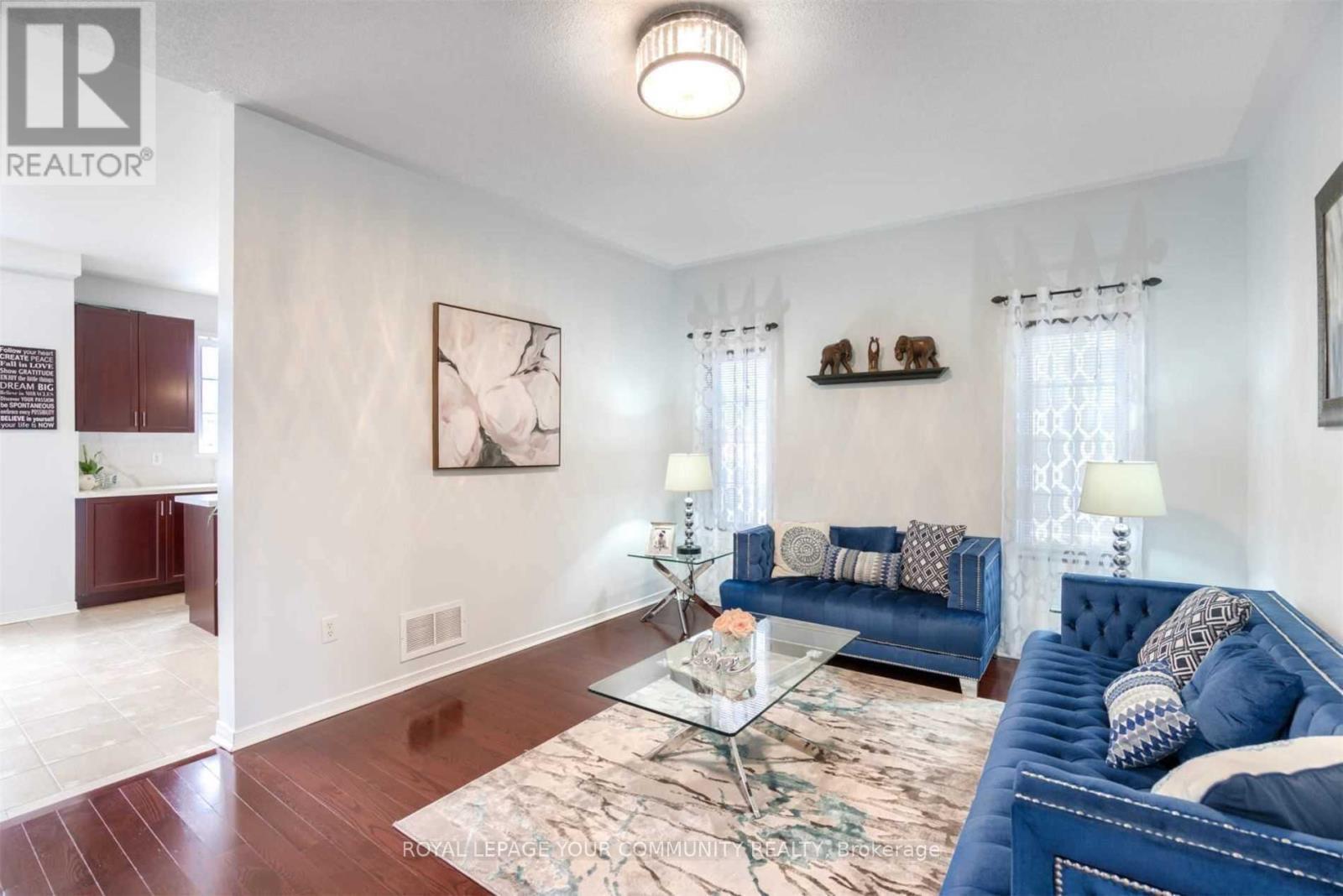 












39 YALE LANE

,
Markham,




Ontario
L6B1G8

