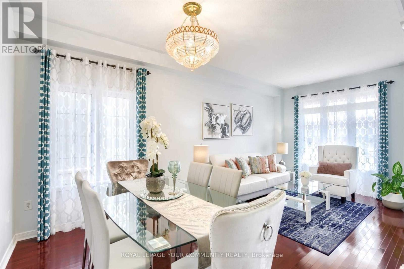 












39 YALE LANE

,
Markham,




Ontario
L6B1G8

