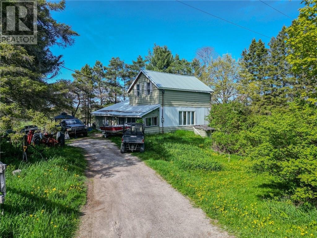 












15 Lees Road

,
Walford,




Ontario
P0P2P0

