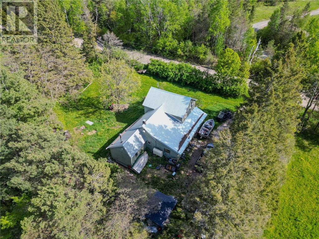 












15 Lees Road

,
Walford,




Ontario
P0P2P0

