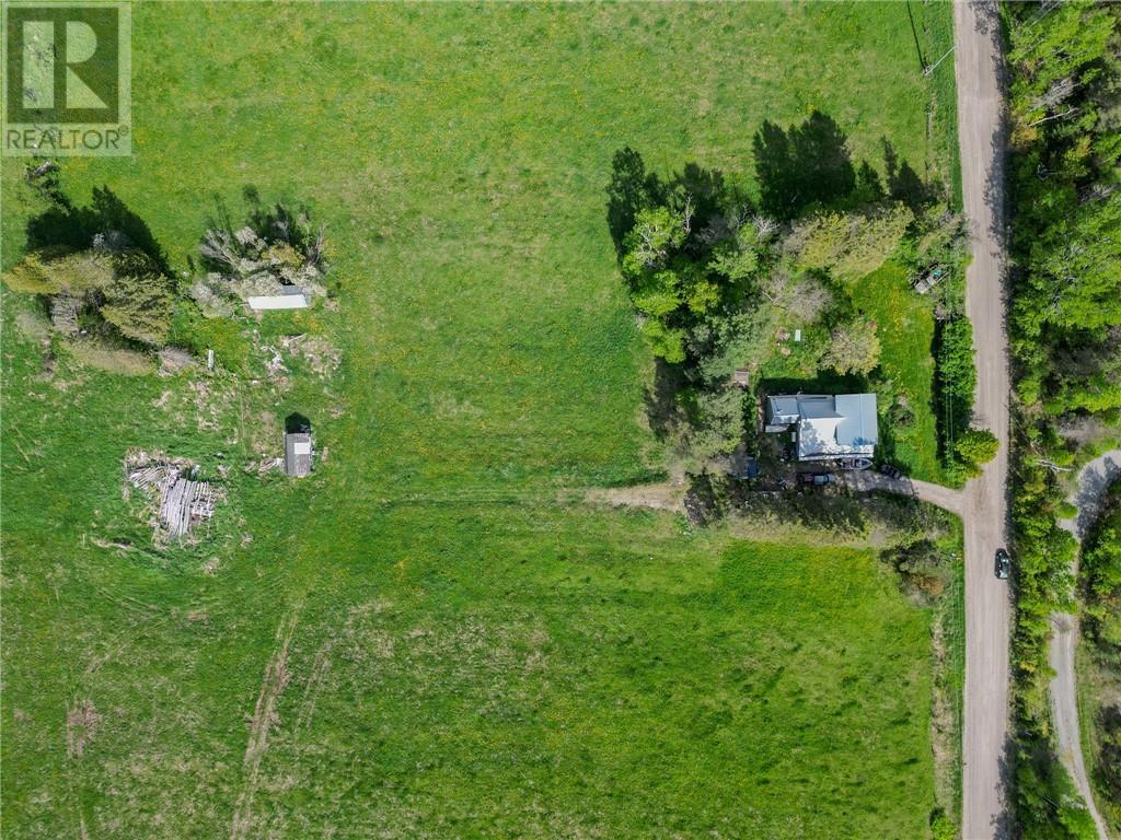 












15 Lees Road

,
Walford,




Ontario
P0P2P0

