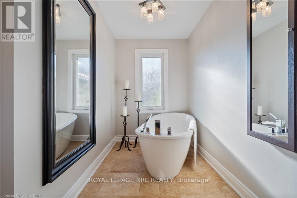 












1254 HAMMOND STREET

,
Burlington,




Ontario
L7S2E6

