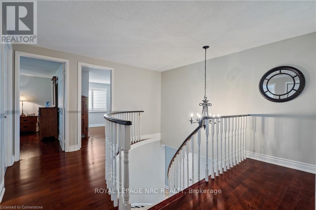 












1254 HAMMOND STREET

,
Burlington,




Ontario
L7S2E6

