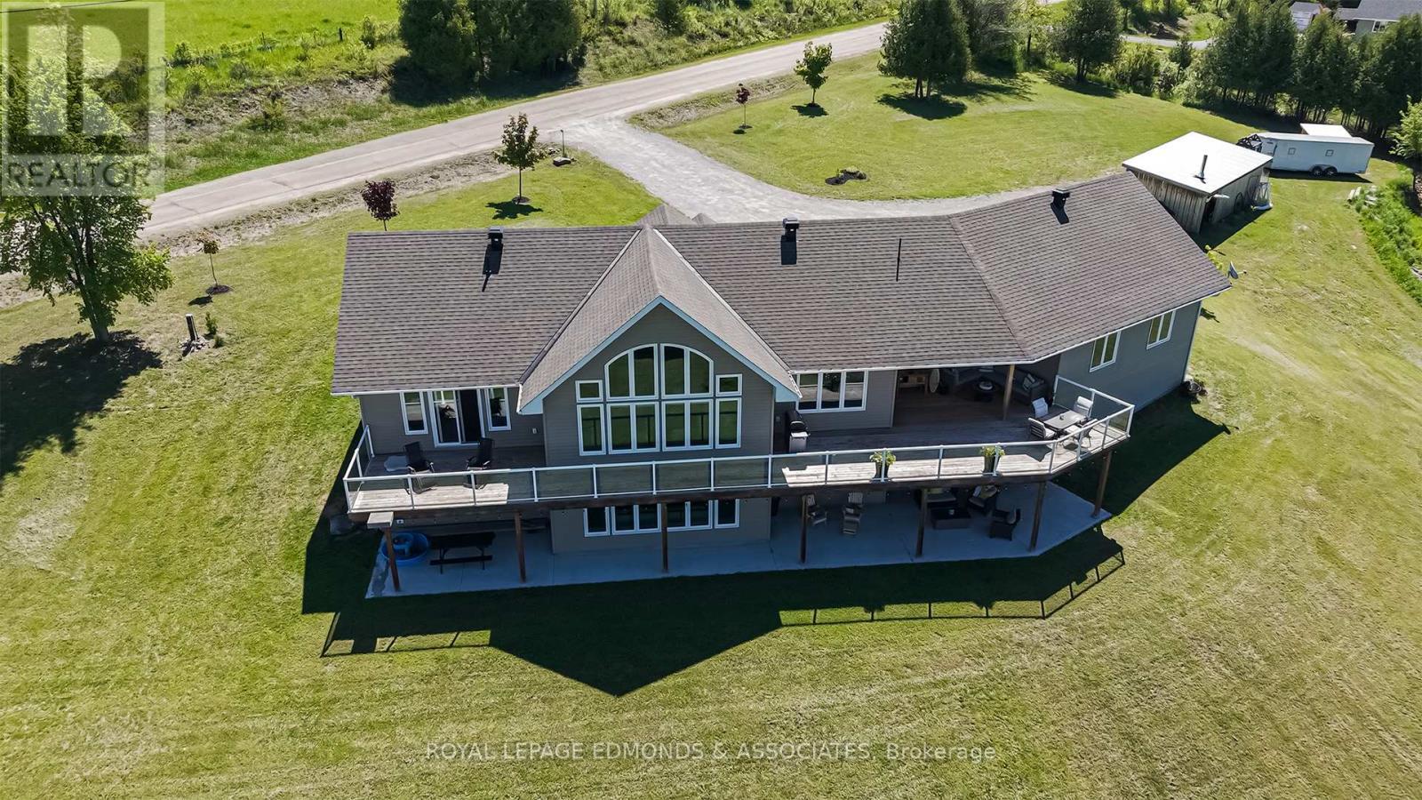 












281 POINT CHURCH ROAD

,
North Algona Wilberforce,




Ontario
K0J1T0

