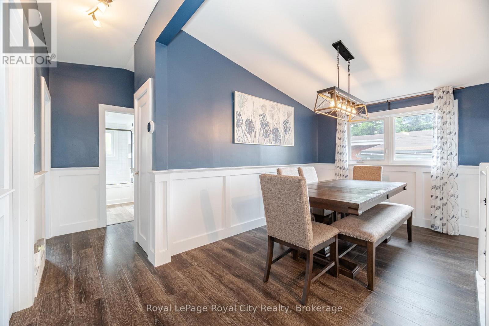 












61 LAWFIELD DRIVE

,
Hamilton (Lawfield),




Ontario
L8V4C6

