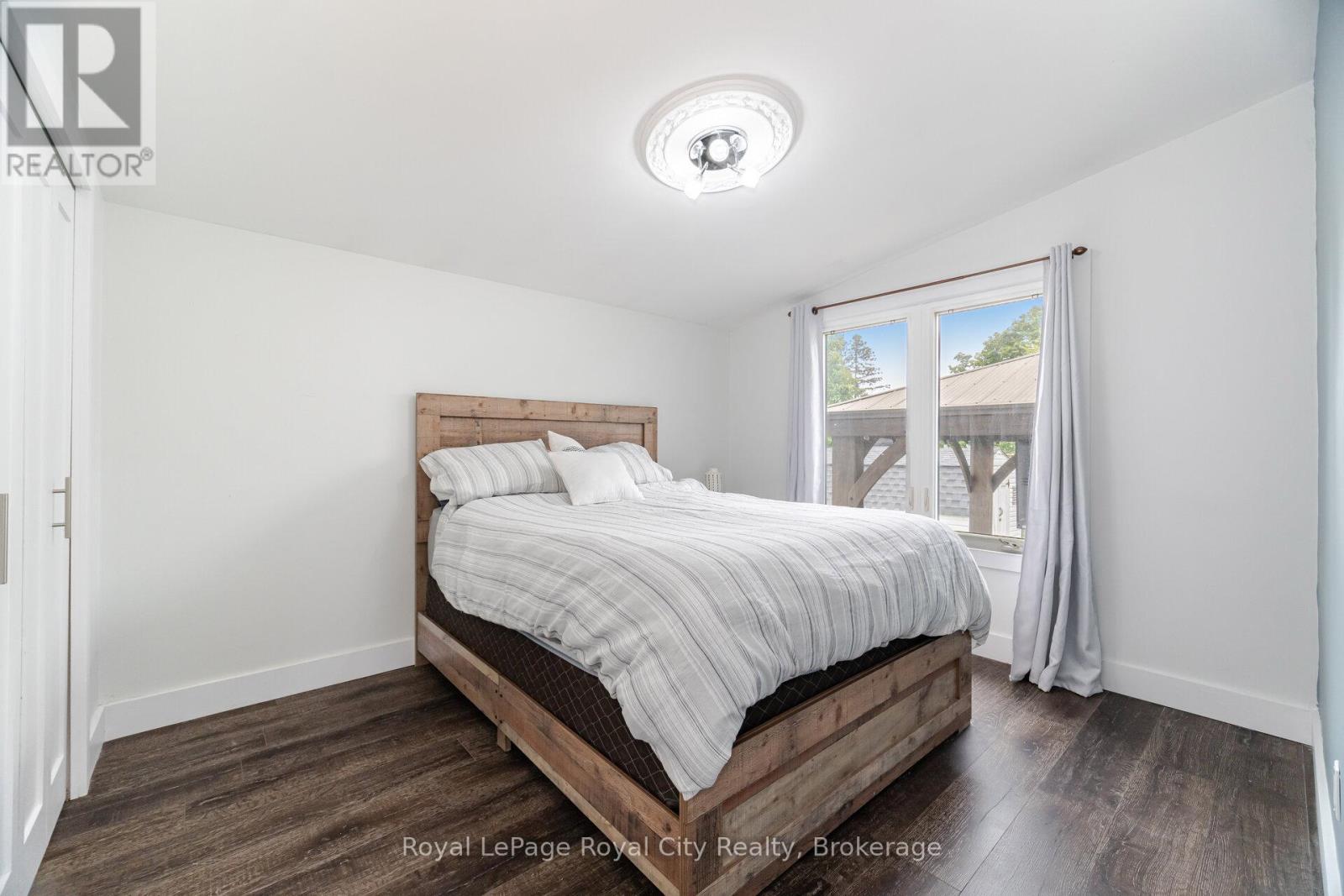 












61 LAWFIELD DRIVE

,
Hamilton (Lawfield),




Ontario
L8V4C6

