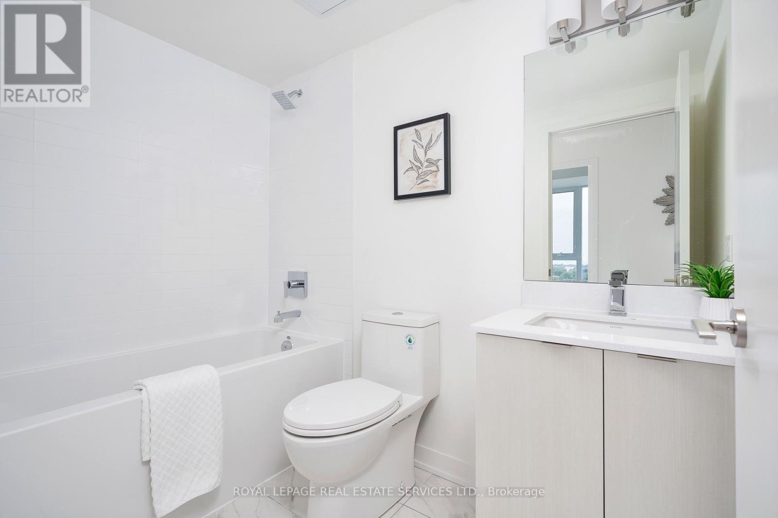 












403 - 859 THE QUEENSWAY

,
Toronto,




Ontario
M8Z1N8


