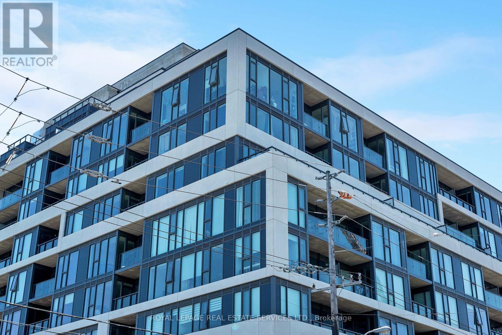 












403 - 859 THE QUEENSWAY

,
Toronto,




Ontario
M8Z1N8

