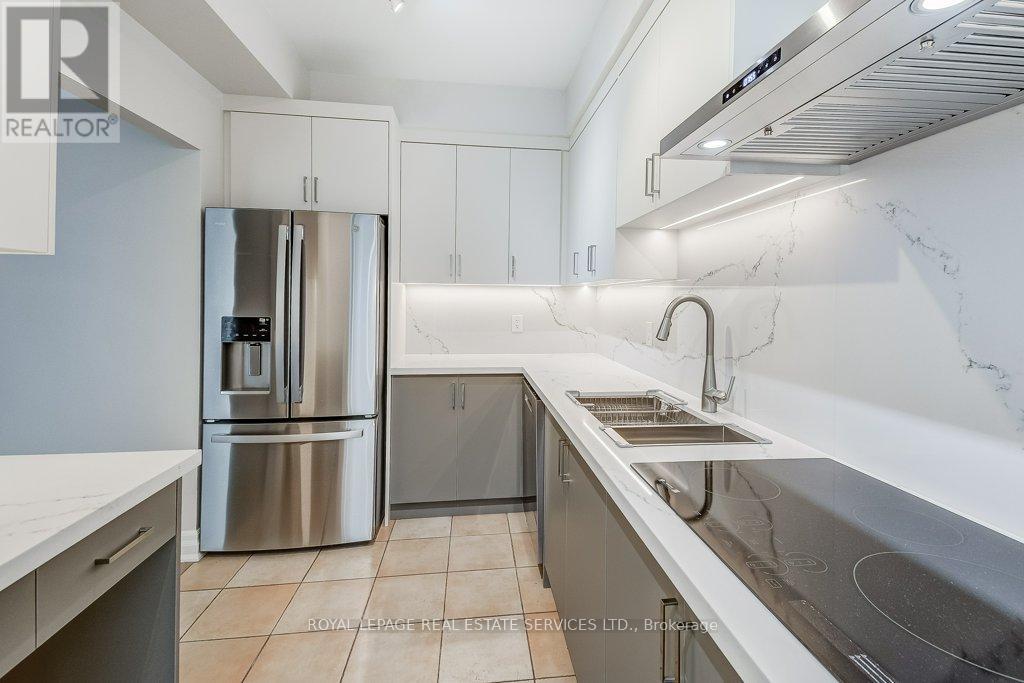 












406 - 65 PORT STREET E

,
Mississauga,




Ontario
L5G4V3

