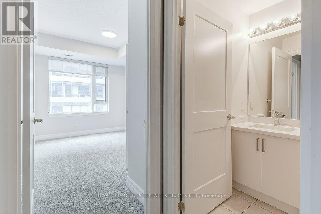 












406 - 65 PORT STREET E

,
Mississauga,




Ontario
L5G4V3

