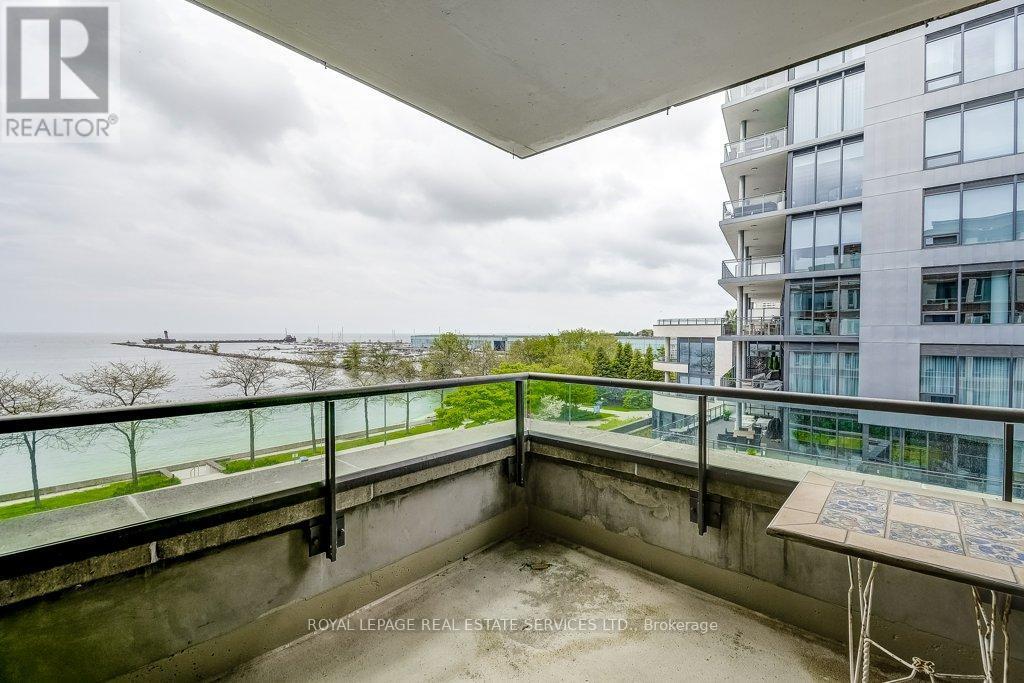 












406 - 65 PORT STREET E

,
Mississauga,




Ontario
L5G4V3

