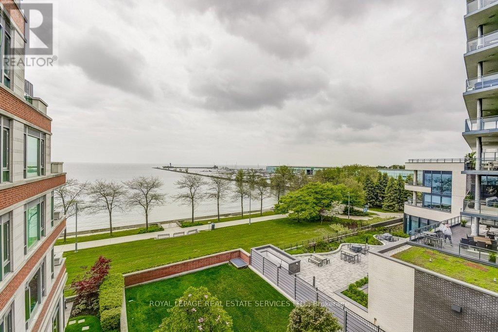 












406 - 65 PORT STREET E

,
Mississauga,




Ontario
L5G4V3

