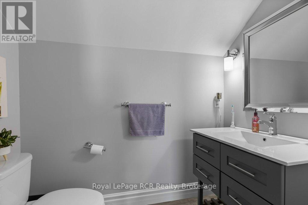












39721 AMBERLEY ROAD

,
North Huron (East Wawanosh),




Ontario
N0G2W0

